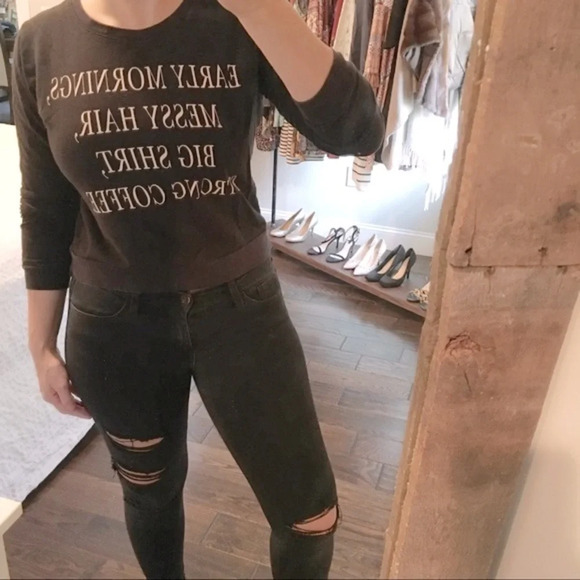 Small cute cozy morning graphic sweatshirt - Picture 1 of 3